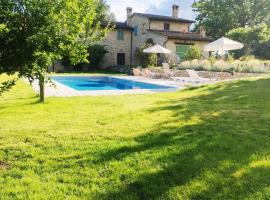 Il Colle sulla Flaminia，位于马萨马尔塔纳的酒店