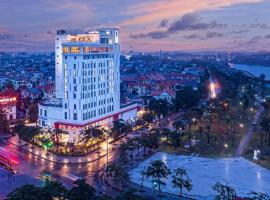 Khách Sạn X2 Việt Trì，位于Làng Tiên Cát的酒店