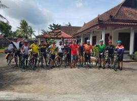 Grand ICON Resort - ALAS PURWO，位于Ringinpintu的酒店