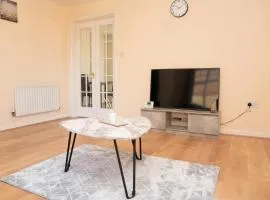 Spacious 3 bedroom house with en-suite Ashford!