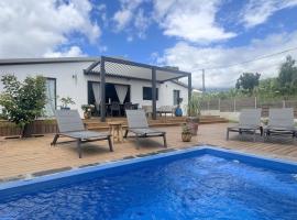 Villa La Ka'z à nou**** Saint Gilles，位于Saint-Gilles-les Hauts的酒店