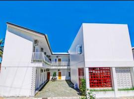 Kulon Progo INN Bandara YIA Hotel，位于Temon的酒店
