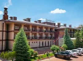 Bonjur Hotel Thermal & Wellness Club