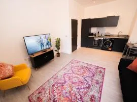 Amazing Apartment in Warrington