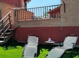 Casa con gran jard&iacute;n y barbacoa "Los Olivos" Cerca de Logro&ntilde;o familias y grupos，位于Oy&oacute;n的别墅