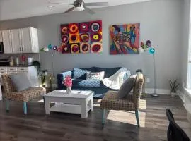 Luxury 2BR Gated Community Pets Parking