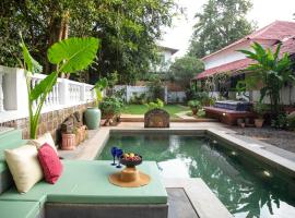 Lamrin Ucassaim Goa An Indo Portuguese Hotel，位于Moira的酒店
