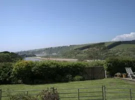 Steepfield Studio in the heart of Bantham Village