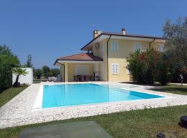 Maria，位于Caleri的酒店