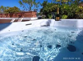 Penthouse - Jacuzzi - Terrace - Parking - 2 pools