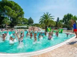 Camping 3 étoiles - Parc aquatique - eecehf