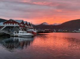 Bensvik Brygge，位于Værøy的酒店