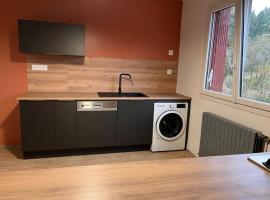 Appartement La Marmotte Compreignac，位于Compreignac的酒店