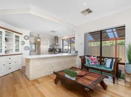 Serenity and Style, Your Ashby Getaway Awaits