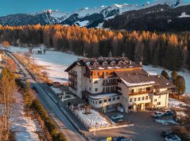 Phi Hotel Bellamonte，位于普雷达佐的酒店