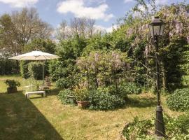 Stunning Home In Touvois With Wifi，位于Touvois的酒店