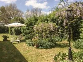 Stunning Home In Touvois With Wifi