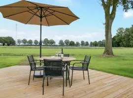 Nice Home In Afferden With Wifi