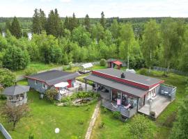3 Bedroom Beautiful Home In Umeå