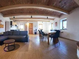 Hisa na Zlatem polju