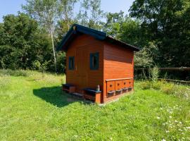 Apidomek，位于Hostim的酒店