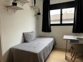 3-Apto Studio Liberdade 450' Metrô -Teatro Renault