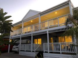 Bermuda Palms Phillip Island - The place to vanish，位于日落大道的酒店