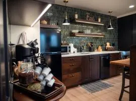 Downtown Boise Sunset Ave Romantic Private Suite