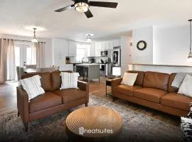 3BR Home for 8 - Only 5 Minutes to Ark - Foosball
