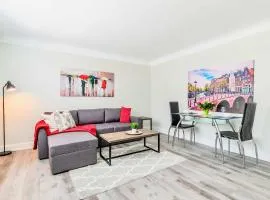 Modern Apartment in Corktown Hamilton Sleeps 4