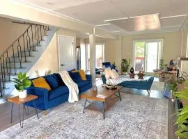 Chic, Spacious Newmarket Home off Yonge St