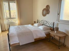 Casa14 - Swiss houses，位于施特菲斯堡的酒店