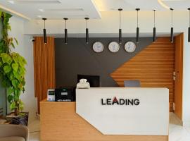 Leading Continental Hotel - Muzaffarabad AJK，位于穆扎法拉巴德的酒店