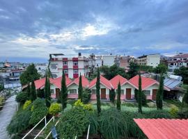 Saanvi Hotel & Restaurant，位于加德满都的酒店
