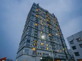 Apartement Mahogany By Luxury