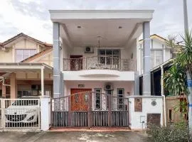 Homestay Taman U12, Shah Alam - Smarthome
