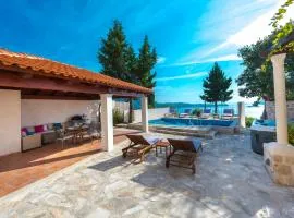 Villa Tereza with Private Pool, Jacuzzi & Sea View