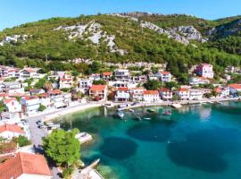 Apartmani Perić，位于Duboka的酒店