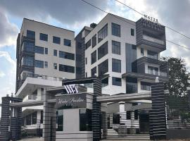 WATER PavilioN HOTEL，位于Keroka的家庭/亲子酒店