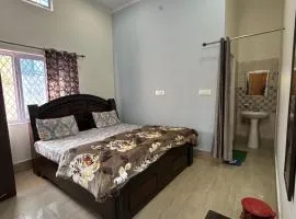 Gaharwar Home Stay