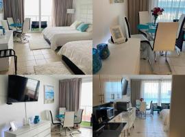 Apartment View to the Beach Sunny Isles，位于阳光岛滩的酒店