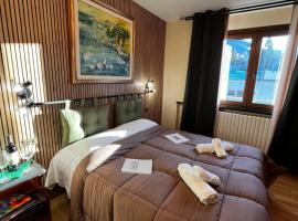 Hotel Genevris Cinq，位于Sauze d'Oulx的酒店