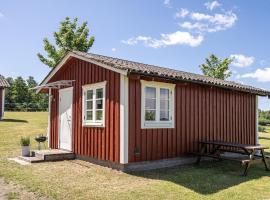 Husdjursvänlig semesterstuga Lillaskogen，位于海斯勒霍尔姆的酒店