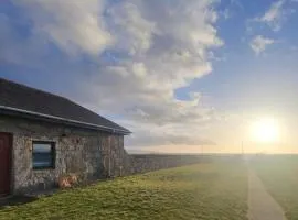 The Wee House -Coorie Doon Stays