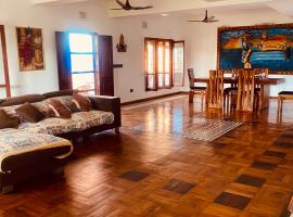 Kesaviyam Unique Ocean View Luxury Suites vicinity Kovalam Light house，位于可瓦兰的酒店