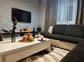 Apartman Centrum，位于茹帕尼亚的酒店