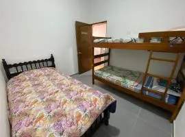 Casa vacacional de 2 pisos rodeada de naturaleza en Restrepo Meta