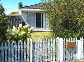 Bunny Cottage，位于马斯特顿的酒店