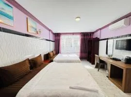 The Cozy Corner-Budget Hotel