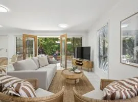 Brunswick Beach Club - Coastal Comfort Near Beach